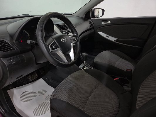 Hyundai Solaris, 2012 года, пробег 262092 км