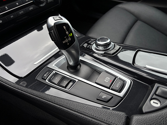 BMW 5 серии, 2013 года, пробег 204701 км