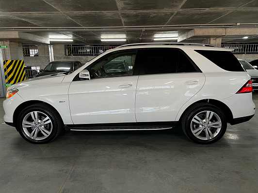 Mercedes-Benz M-Класс, 2011 года, пробег 313000 км