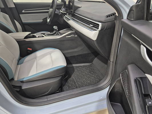 Geely Emgrand Flagship, 2023 года, пробег 40970 км