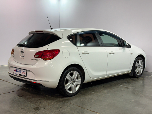 Opel Astra, 2012 года, пробег 146714 км