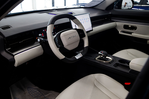 Jetour Dashing Luxury, зеленый