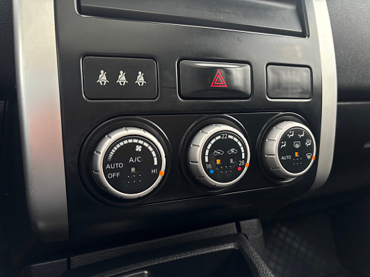 Nissan X-Trail SE High, 2011 года, пробег 302671 км