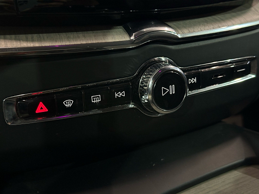 Volvo XC60 Inscription, 2018 года, пробег 525001 км