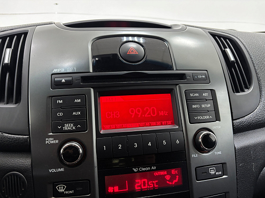 Kia Cerato, 2012 года, пробег 207000 км