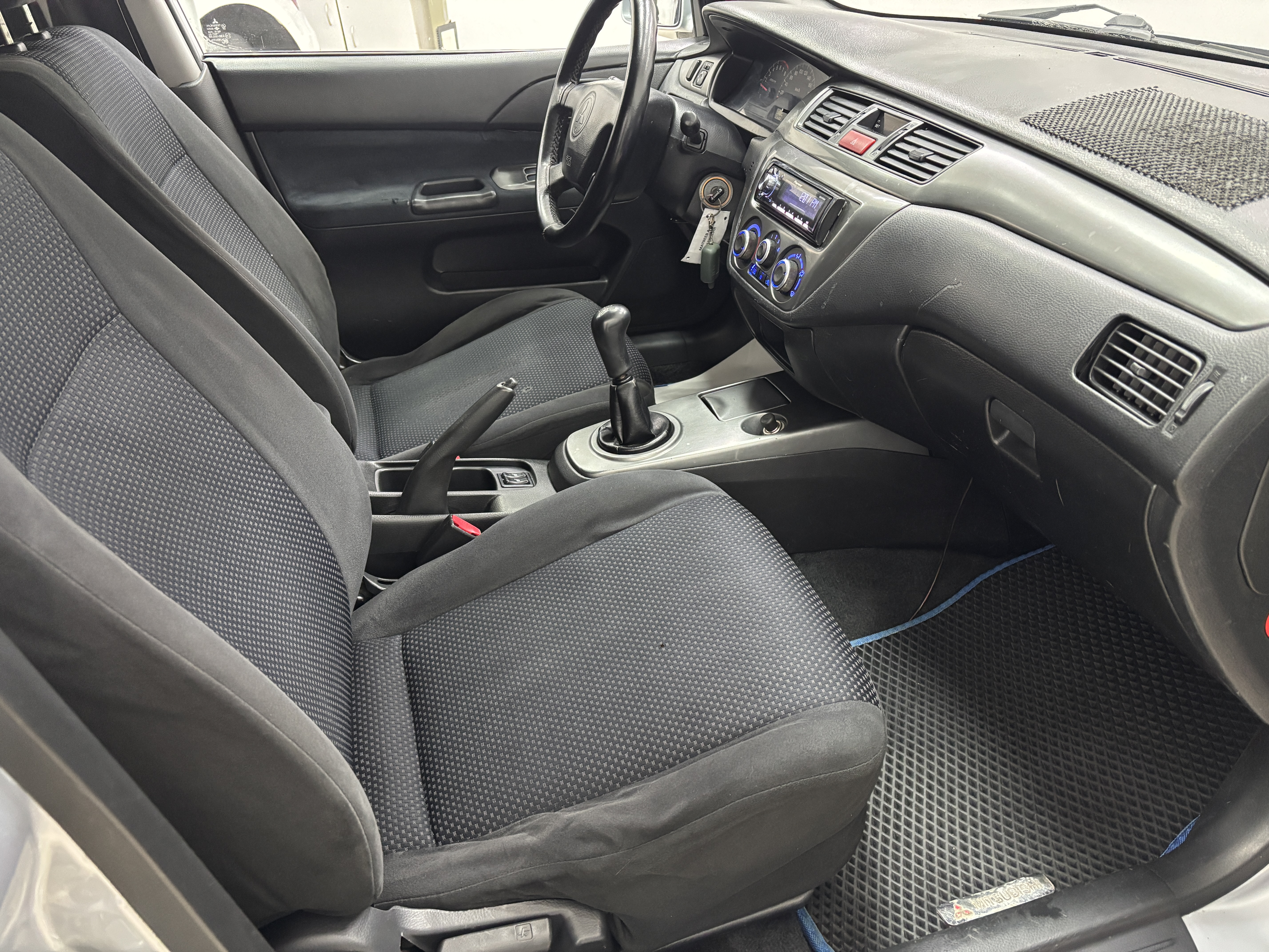 Mitsubishi Lancer, 2005 года, пробег 224000 км