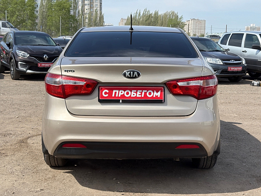Kia Rio Luxe, 2013 года, пробег 201456 км