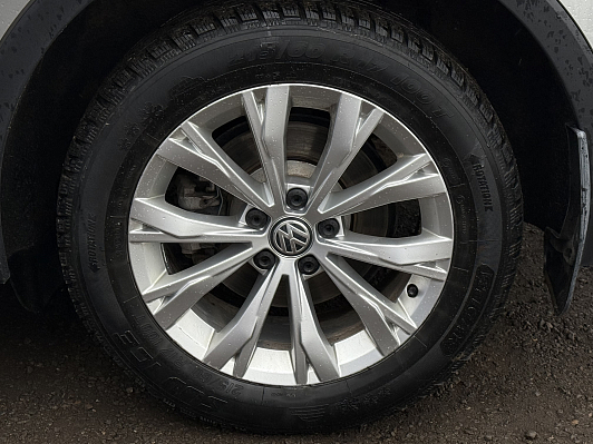 Volkswagen Tiguan Comfortline, 2019 года, пробег 117500 км