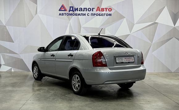 Hyundai Verna GL airbag-passenger BY001104E, 2007 года, пробег 258687 км