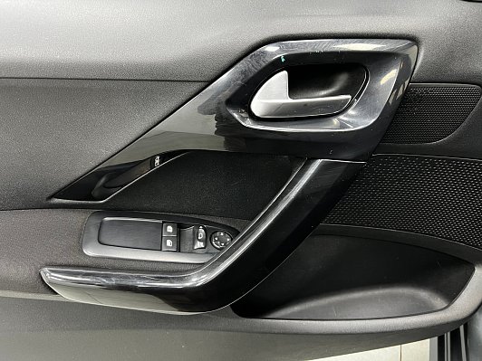 Peugeot 208 Active, 2013 года, пробег 123739 км