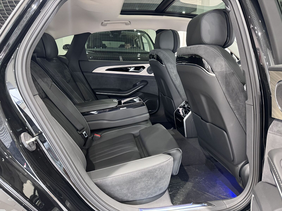 Hongqi H9 Deluxe Business, черный