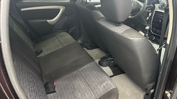 Renault Duster, 2015 года, пробег 201500 км