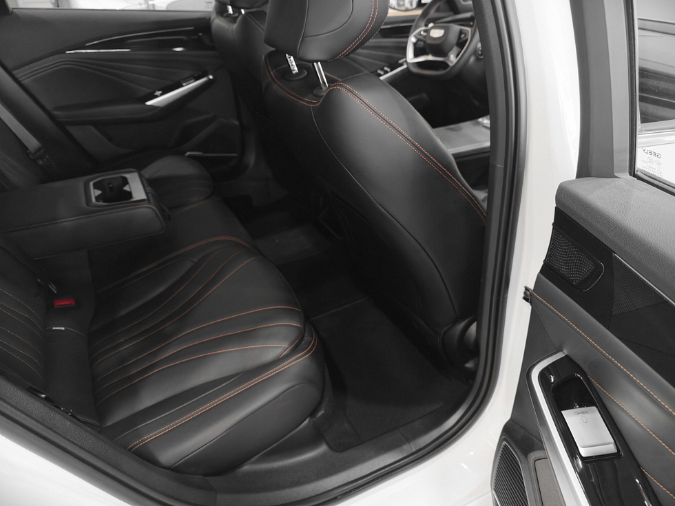 Geely Preface Люкс, белый