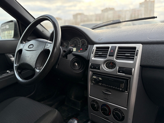 Lada (ВАЗ) Priora, 2011 года, пробег 221141 км