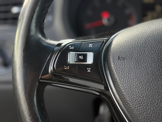 Volkswagen Polo SELECT, 2017 года, пробег 180930 км