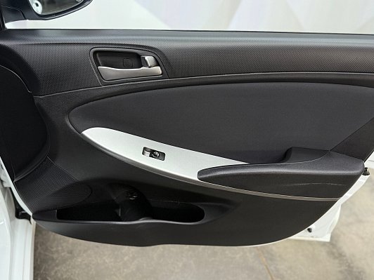 Hyundai Solaris Comfort, 2016 года, пробег 193278 км