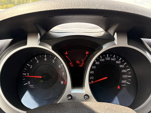 Nissan Juke SE Sport, 2012 года, пробег 195430 км
