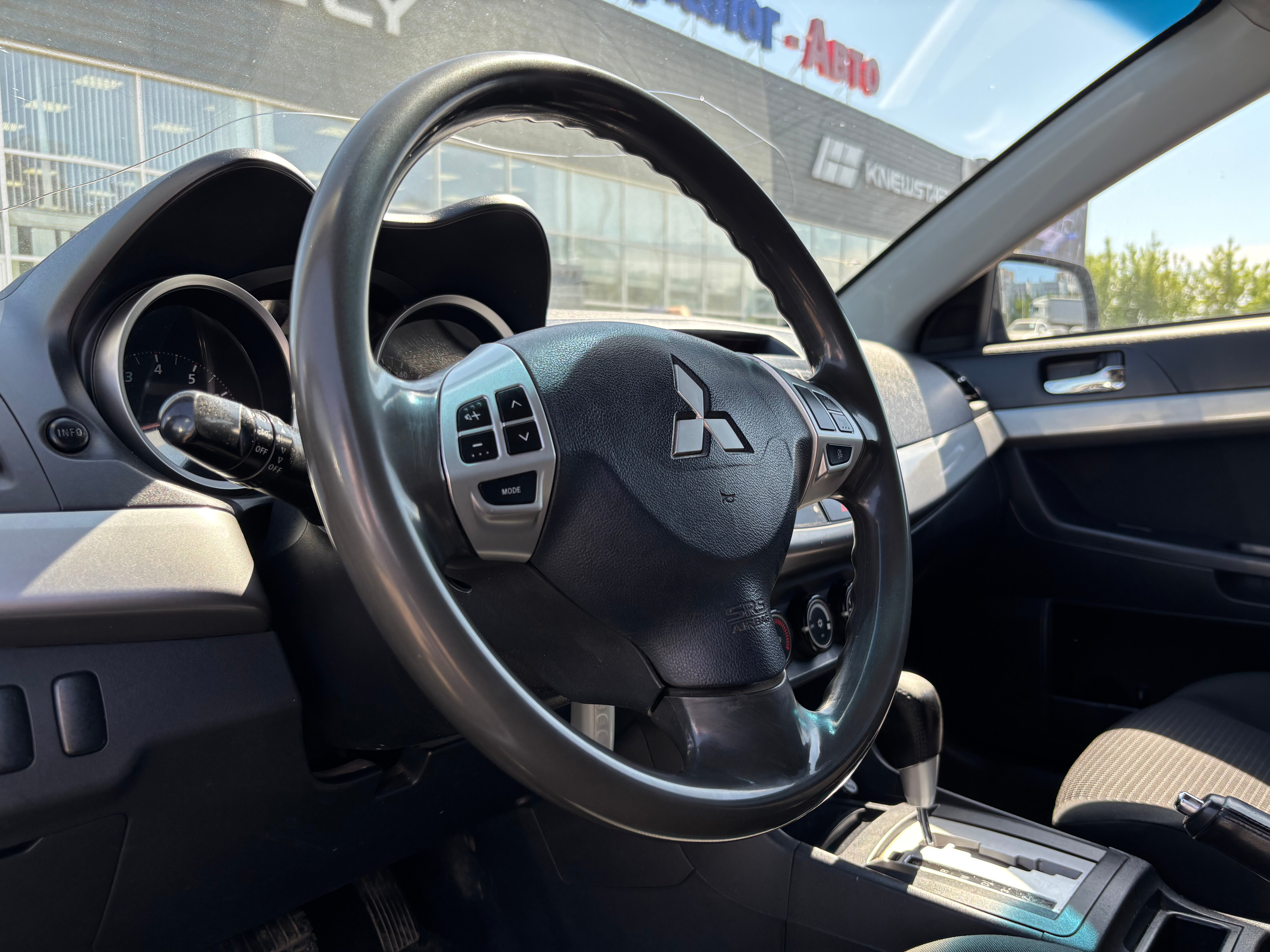 Mitsubishi Lancer, 2010 года, пробег 239213 км