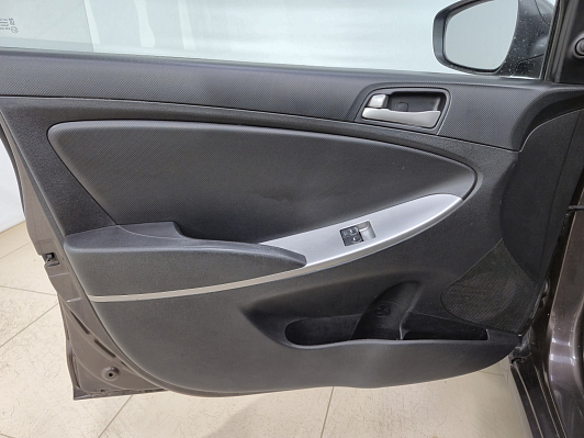 Hyundai Solaris Active, 2016 года, пробег 168079 км