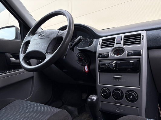 Lada (ВАЗ) Priora Люкс, 2010 года, пробег 158827 км
