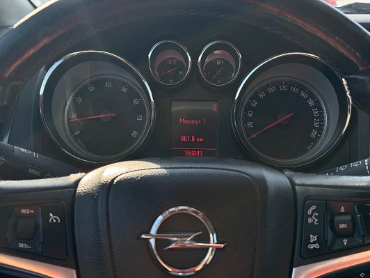 Opel Astra, 2011 года, пробег 156002 км