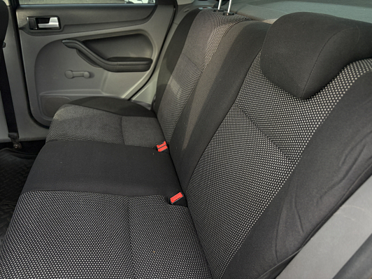 Ford Focus Ghia Special Edition, 2010 года, пробег 220503 км