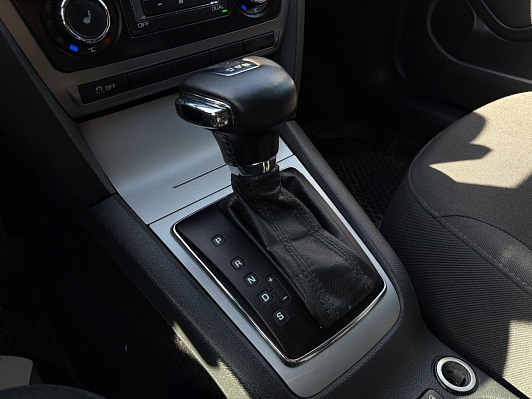 Skoda Octavia Elegance, 2012 года, пробег 360337 км