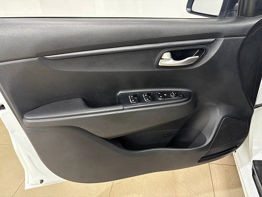 Kia Rio Comfort, 2020 года, пробег 100629 км