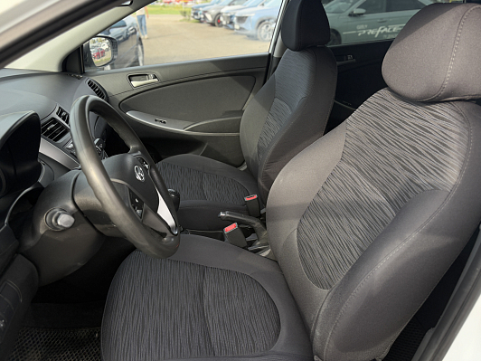 Hyundai Solaris, 2015 года, пробег 171660 км