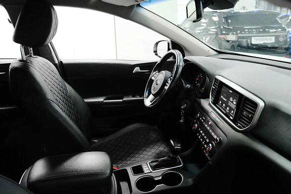 Kia Sportage Luxe, 2018 года, пробег 61721 км