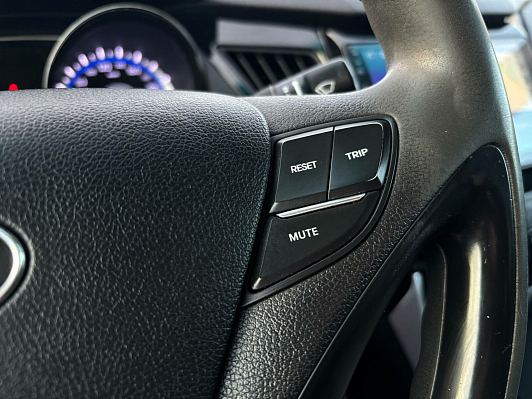 Hyundai Sonata Comfort, 2012 года, пробег 227707 км