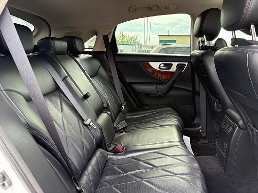 Infiniti FX Premium, 2011 года, пробег 169548 км