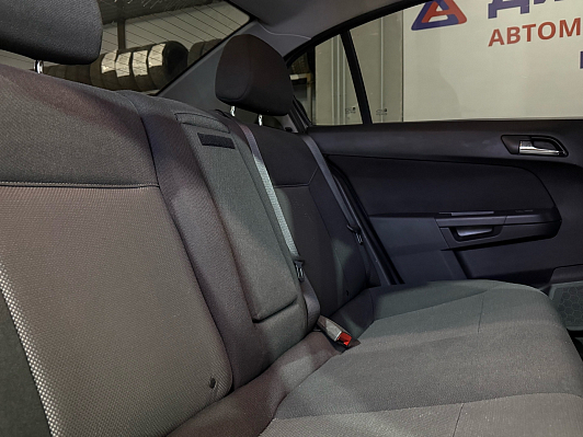 Opel Astra, 2014 года, пробег 75000 км