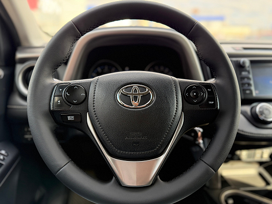 Toyota RAV4, 2016 года, пробег 146680 км