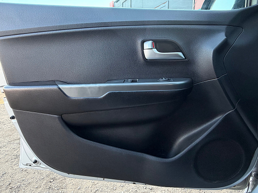 Kia Rio Luxe, 2016 года, пробег 97504 км