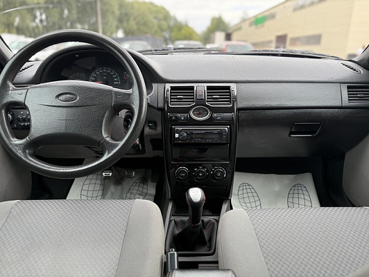 Lada (ВАЗ) Priora, 2012 года, пробег 313000 км