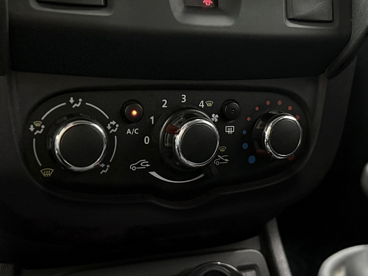 Renault Duster Dakar Edition, 2015 года, пробег 100890 км