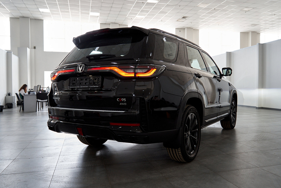 Changan CS95 Комфорт, черный