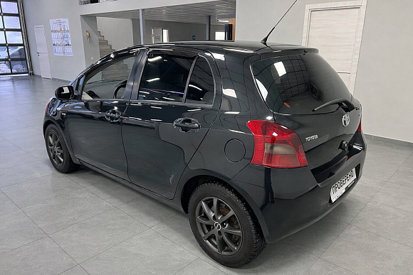 Toyota Yaris, 2006 года, пробег 174440 км