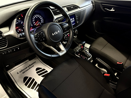 Kia Rio Style, 2021 года, пробег 70065 км