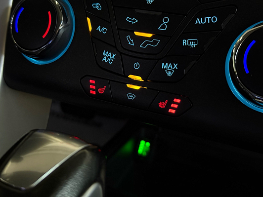 Ford Mondeo Trend, 2015 года, пробег 89000 км