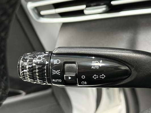 Hyundai Elantra LUX, 2024 года, пробег 36700 км