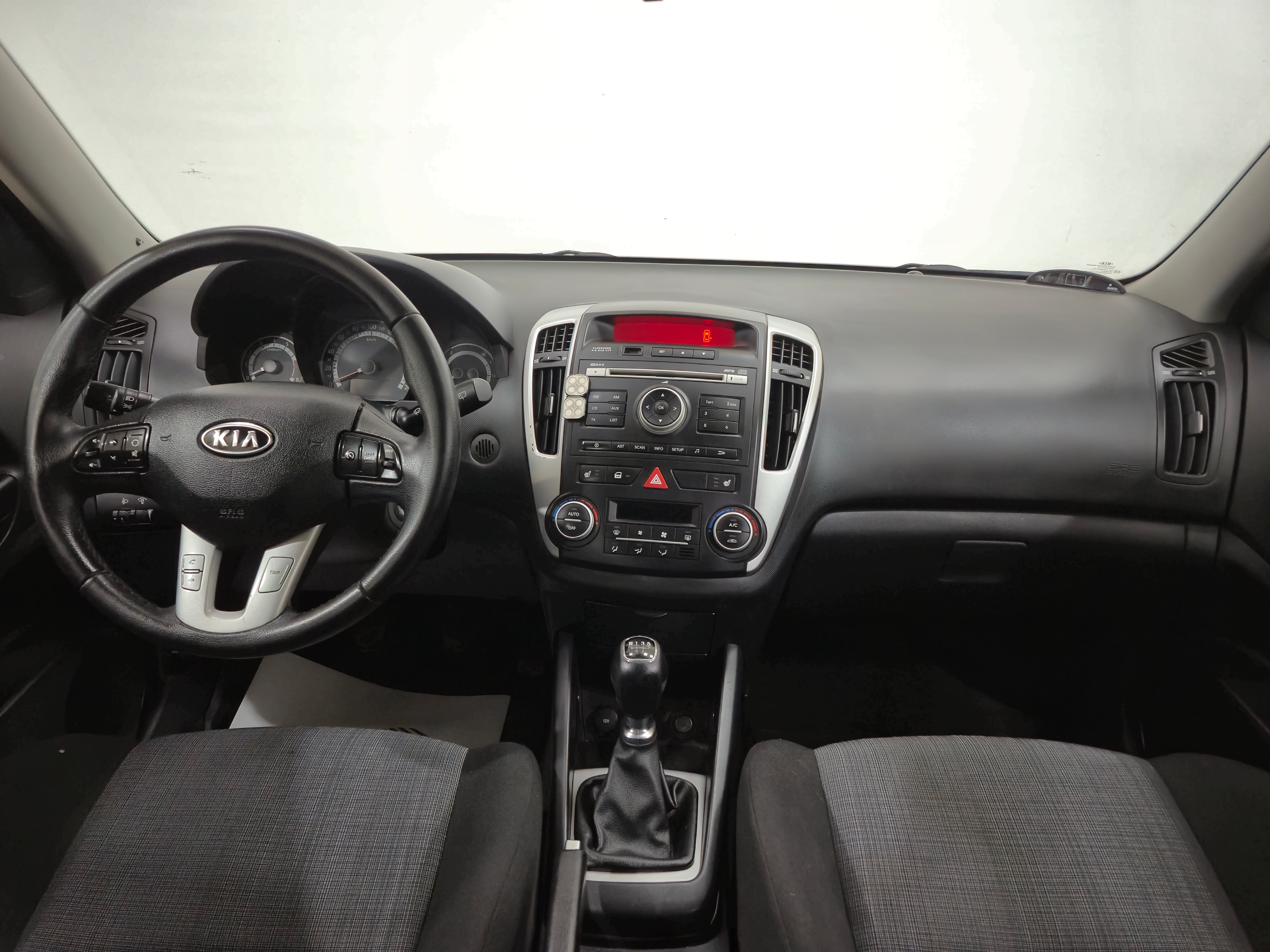 Kia Ceed, 2010 года, пробег 179999 км