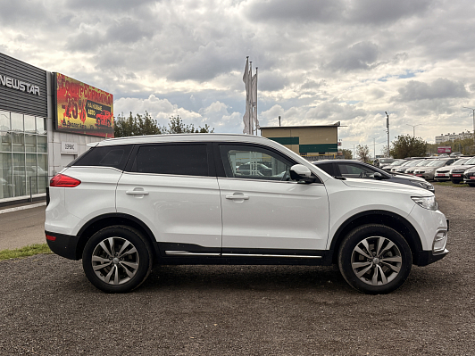 Geely Atlas Luxury, 2019 года, пробег 131015 км