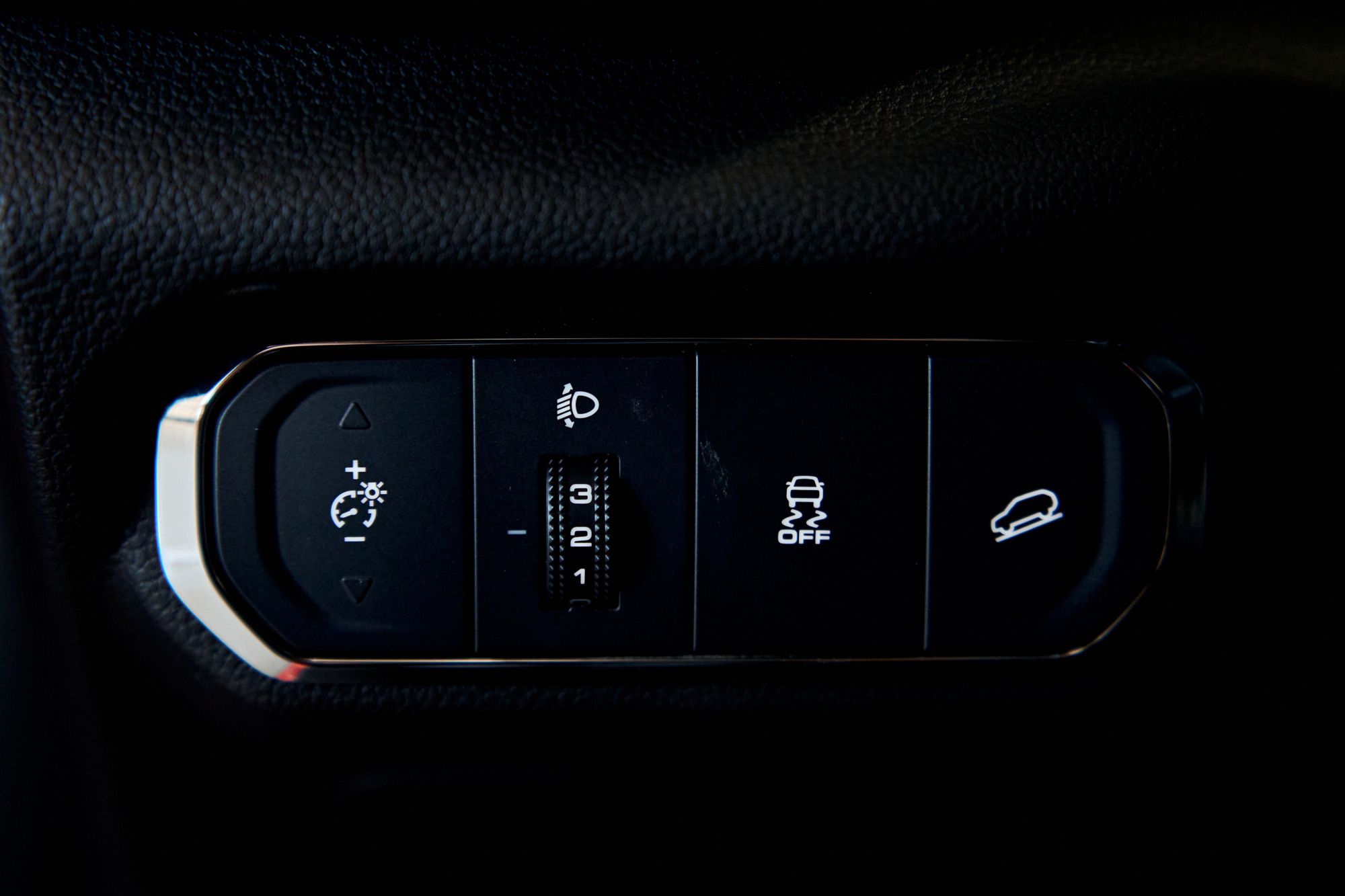 Haval Jolion Оптимум, красный