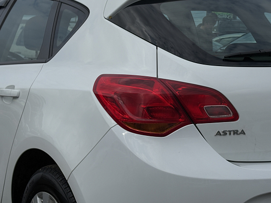 Opel Astra Cosmo, 2013 года, пробег 147217 км
