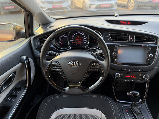 Kia Ceed Luxe, 2013 года, пробег 175000 км