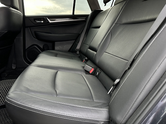 Subaru Outback Elegance, 2015 года, пробег 200289 км