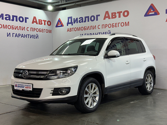 Volkswagen Tiguan Avenue, 2011 года, пробег 111000 км