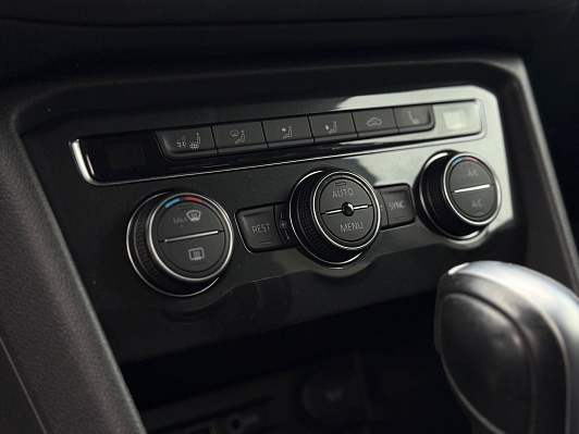 Volkswagen Tiguan Winter Edition, 2020 года, пробег 142547 км